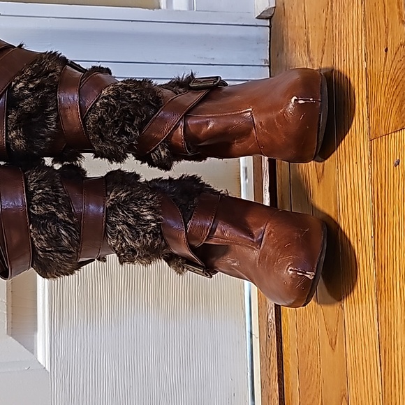 Shawna crisscross zip-up fur boots Sz 8 Boots With The Fur SOLD OUT ON WEBSITE - Picture 6 of 14